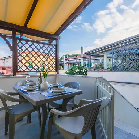 Apartament Lido Del Bardo *