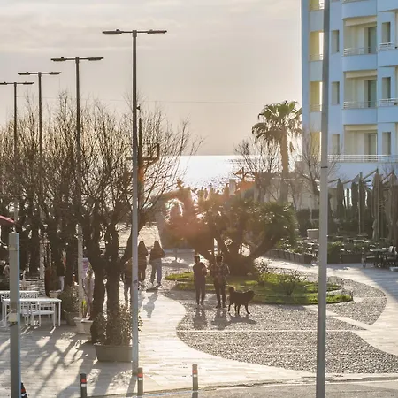 Lido Del Bardo *